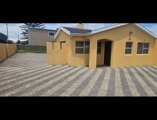 4 BEDROOM HOUSE FOR SALE IN LANGA